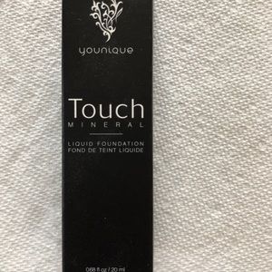 Younique liquid foundation